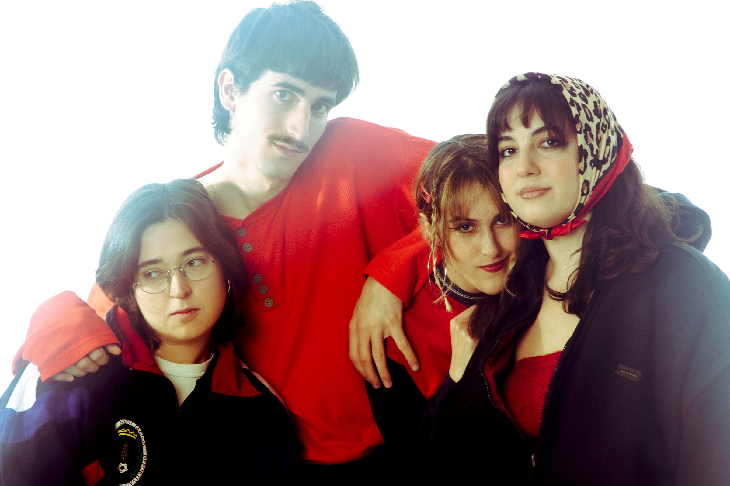 Entrevista a Aiko el grupo: “Nunca escribes canciones cuando te sientes