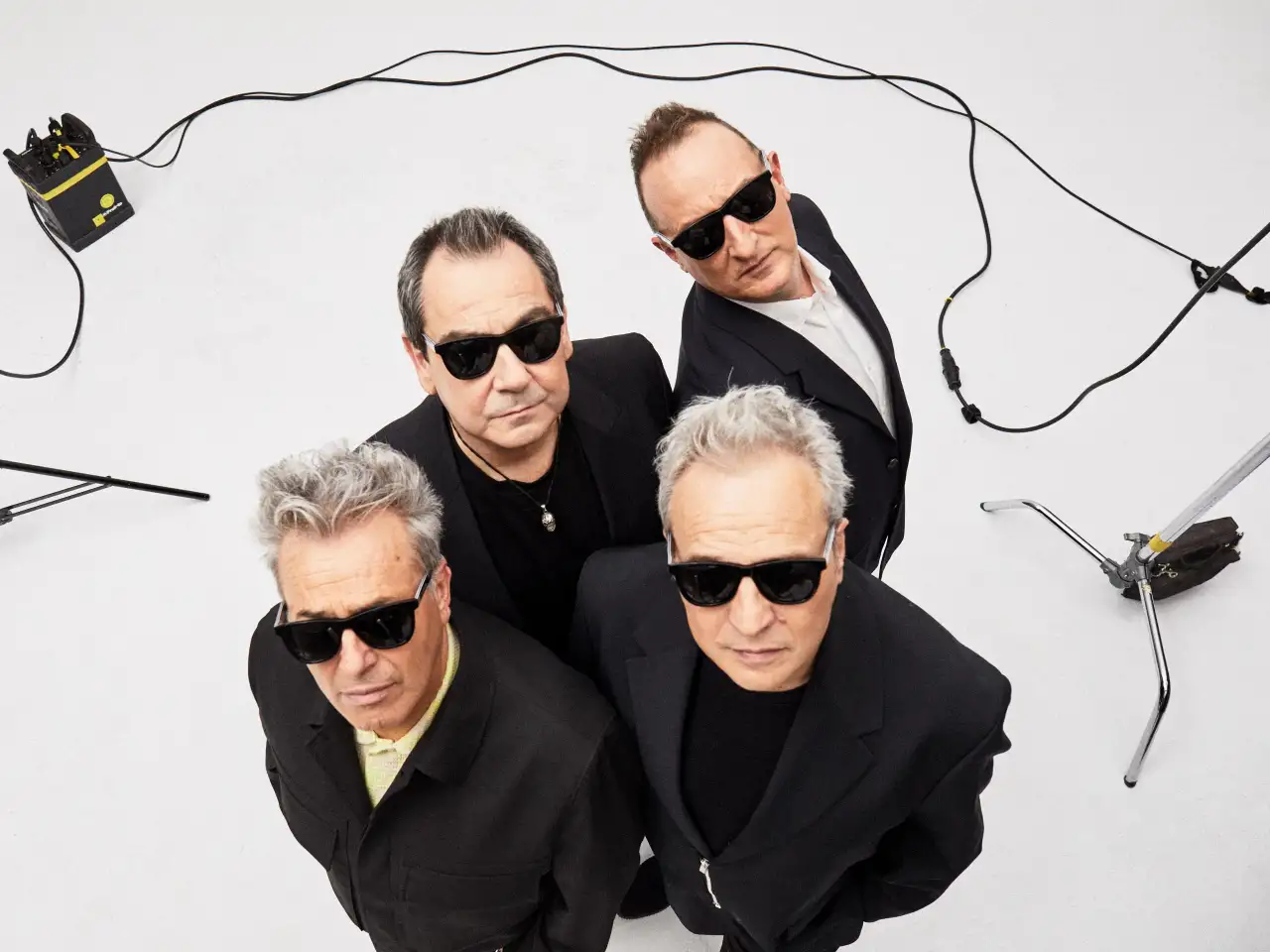 HOMBRES G