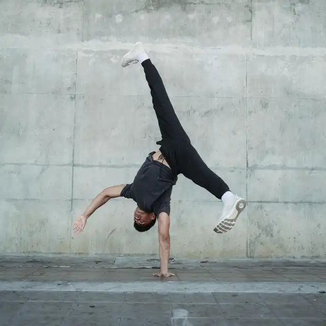 breakdance